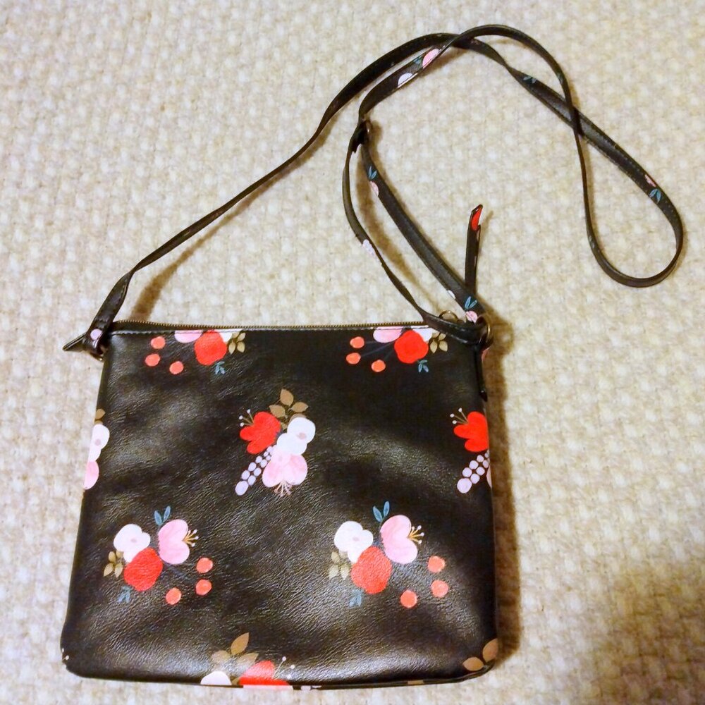 Black Floral Boho Crossbody Bag Purse 8x9 Cottagecore Coquette Festival Feminine - Picture 5 of 13